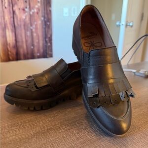 Wondersfly Black Leather Penny Loafers w/Fringe Detail Size 36 New Without Box